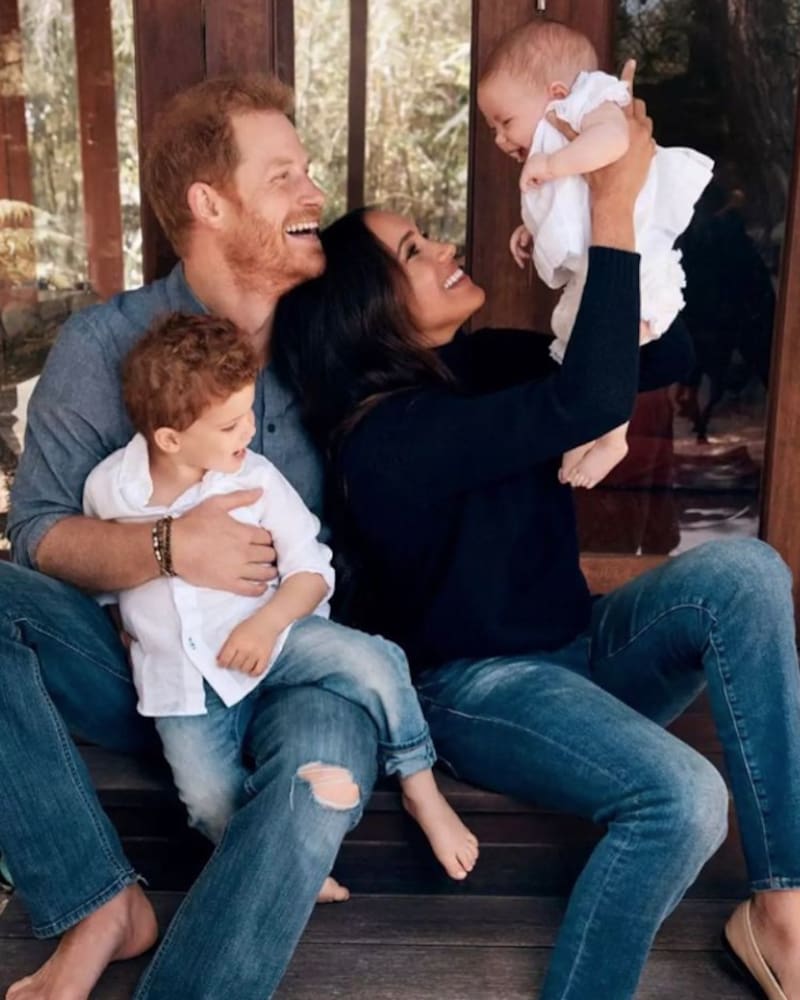 Los Sussex tienen incertidumbre por conocer el estatus de sus hijos. - Créditos: Instagram