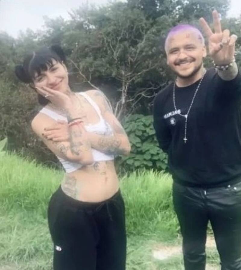 Christian Nodal muestra afecto de cariño hacia Cazzu - Créditos: Instagram