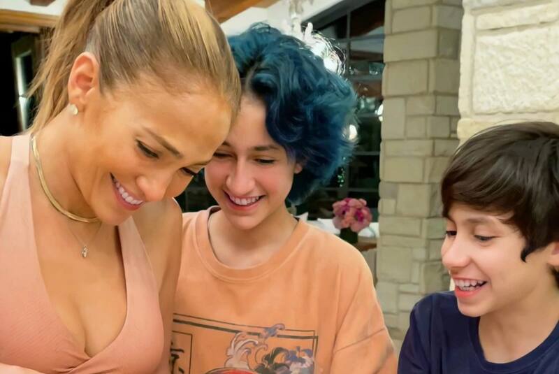 JLo tiene un gran motivo por el cuál no dejó que Emme y Max asistieran a la boda de Nadia y Marc - Créditos: Instagram