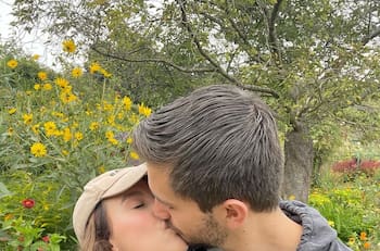 Paulina Goto deja de lado los preparativos de su boda para aventurarse en Francia