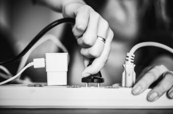 Consumo silencioso: los 7 electrodomésticos que GASTAN MÁS