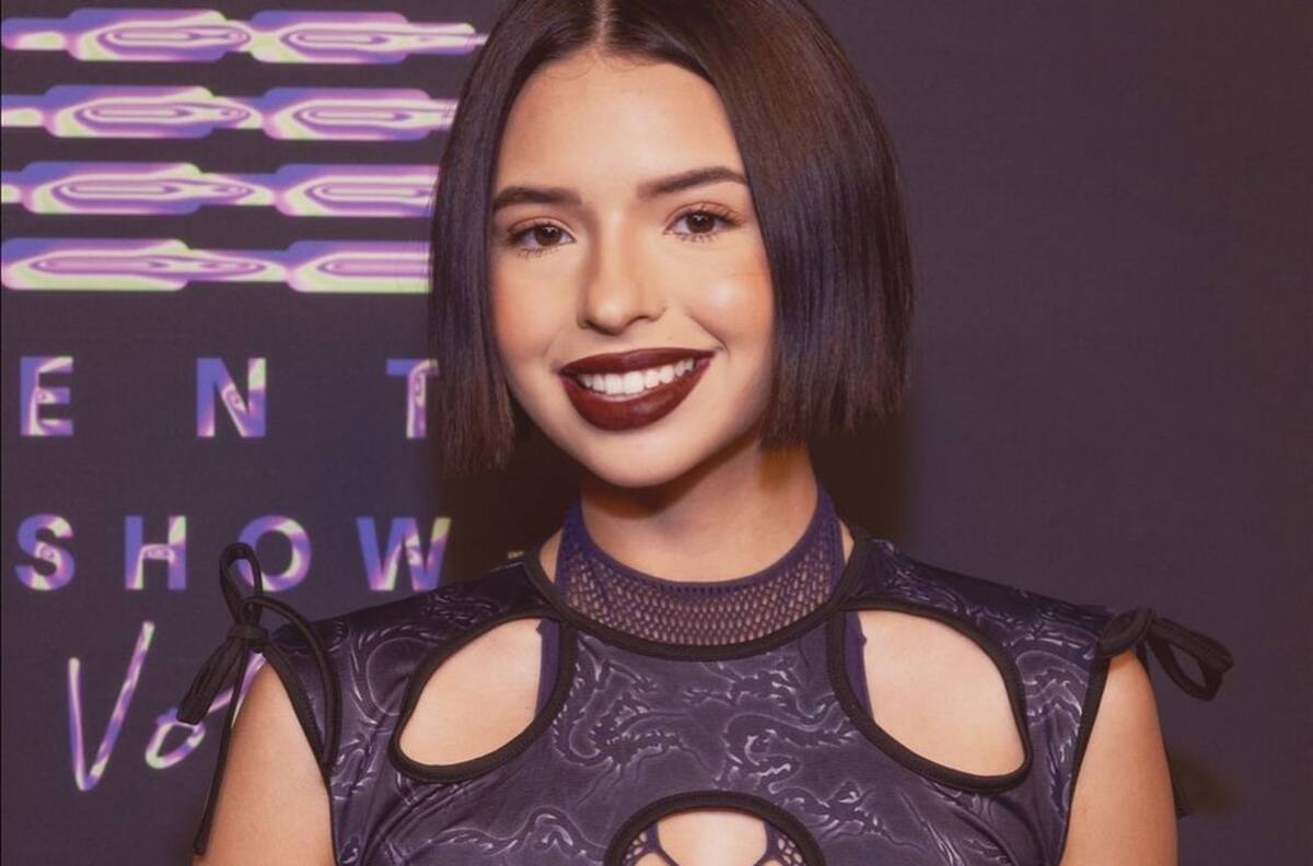 Ángela Aguilar posa con la lencería que utilizará en la pasarela de Rihanna