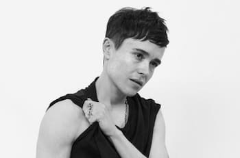 Elliot Page protagoniza portada de revista para honrar a la comunidad LGBT+ y presume de su cuerpo