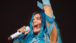 Karol G se despide de su característica cabellera azul pero hay un motivo