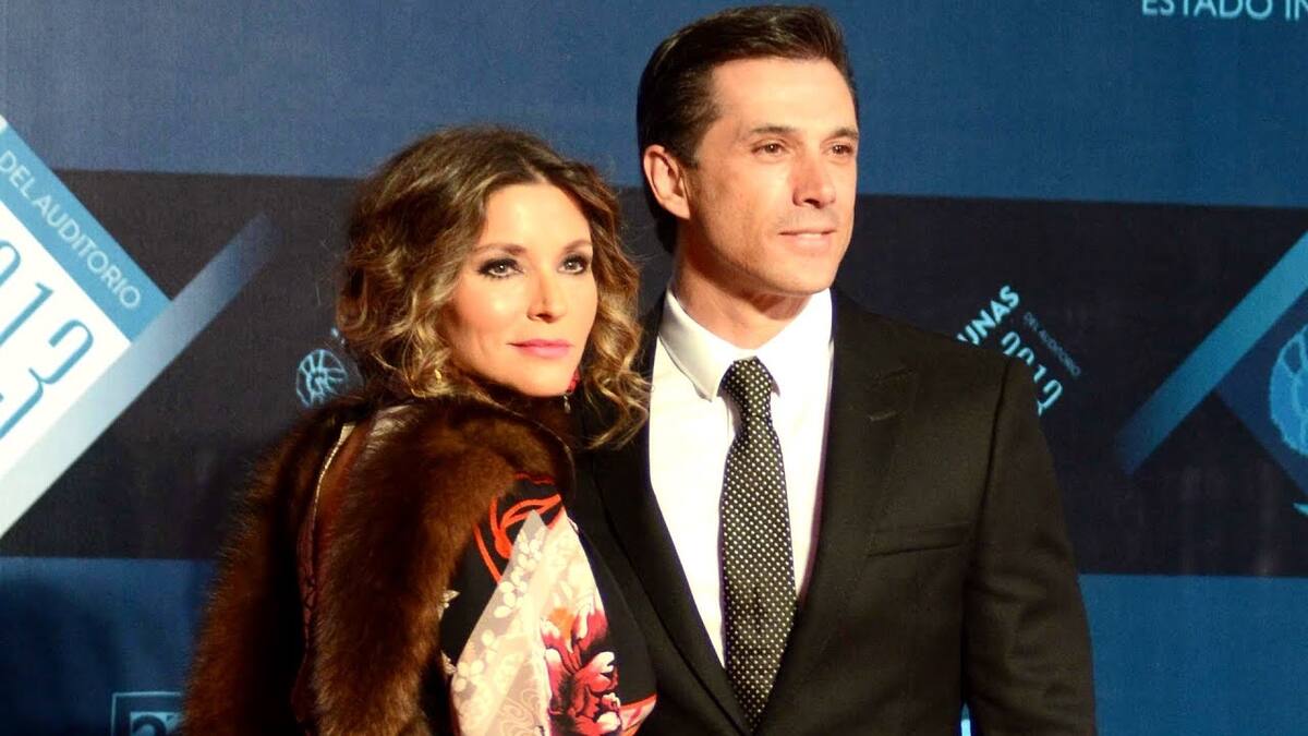A Sergio Mayer no le importa escuchar a Luis Miguel con Issabela Camil