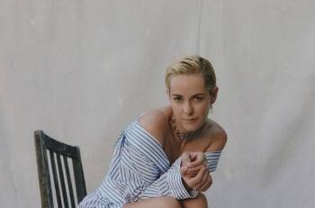 Actriz de Juegos del Hambre denuncia agresión sexual durante la filmación de la película