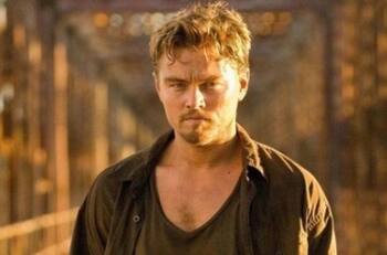 Leonardo DiCaprio es señalado de "maloliente" por una actriz que trabajó con él