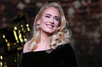 Adele prefiere no hablar con nadie durante días pese a ser sus cercanos y tiene una razón