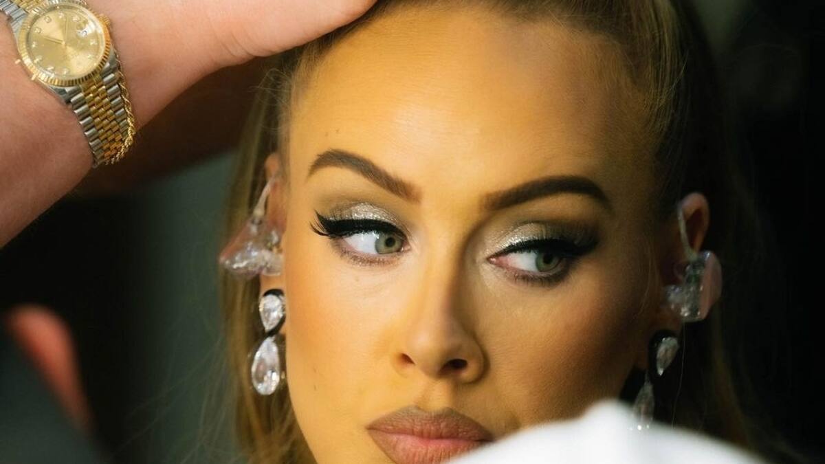 Adele muestra su admiración por destacada artista pero no la reconoció en su concierto