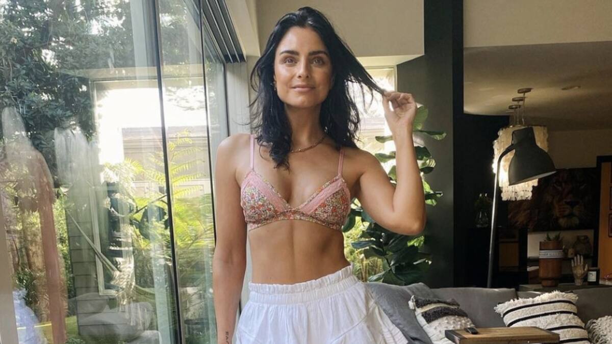 Aislinn Derbez le manda contundente mensaje a su ex: "¿Y si aplicamos la de JLo y Ben Affleck?"