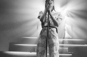 Aitana hace un alto y se regala el mejor obsequio para Navidad