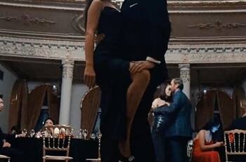 Akin Akinözü protagoniza apasionado baile con nueva pareja televisiva y lidera ranking en redes