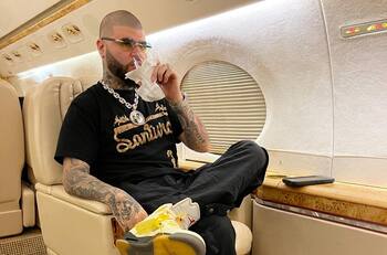 Avión donde viajaba Farruko hace aterrizaje de emergencia en Estados Unidos