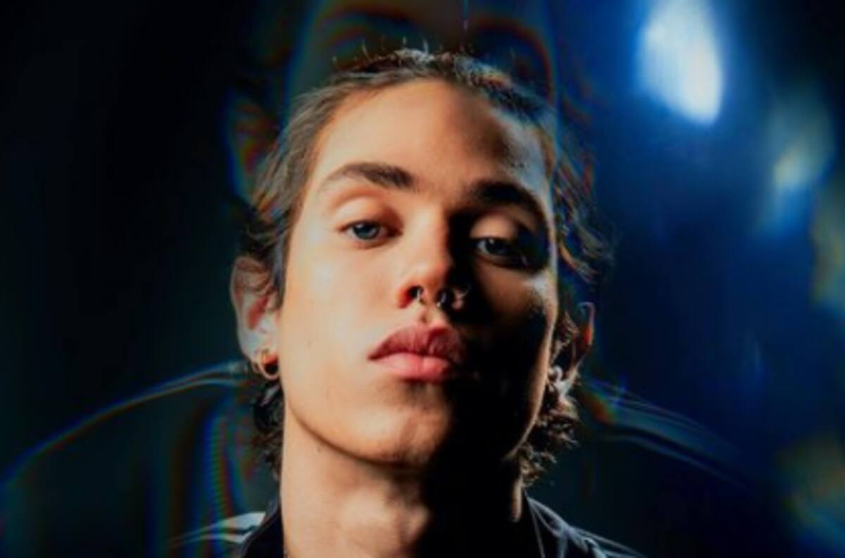 Al estilo de Brooklyn Beckham: hijo de Marc Anthony se tatuó los ojos de su novia