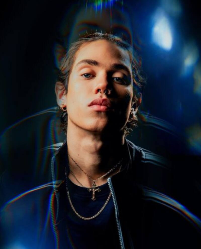 Al mejor estilo de Christian Nodal; hijo de Marc Anthony se tatuó los ojos de su novia - Créditos: Instagram