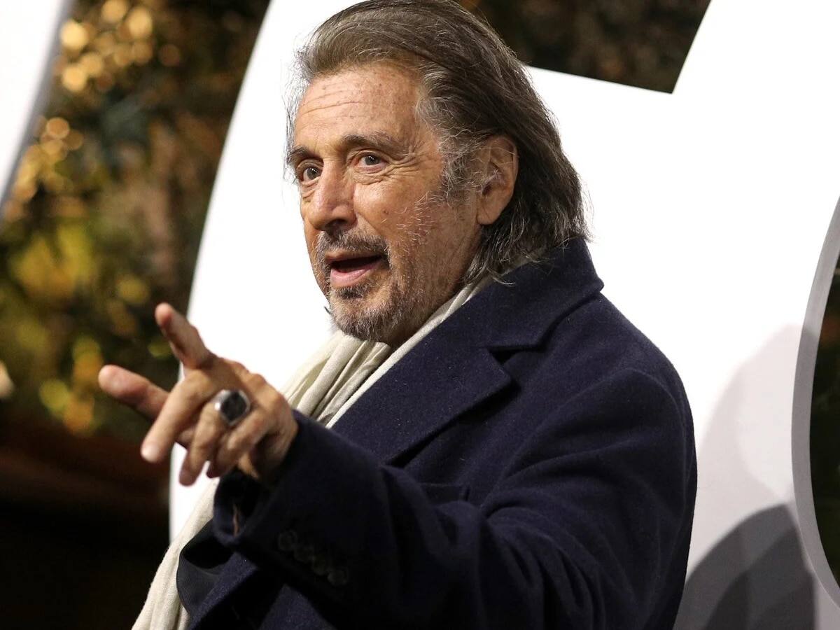 Al Pacino es captado bailando en la calle - Créditos: Twitter