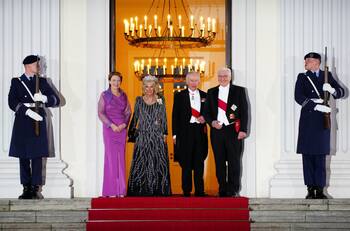 La respuesta del rey Carlos III cuando le ofrecieron una corona de cartón en Alemania