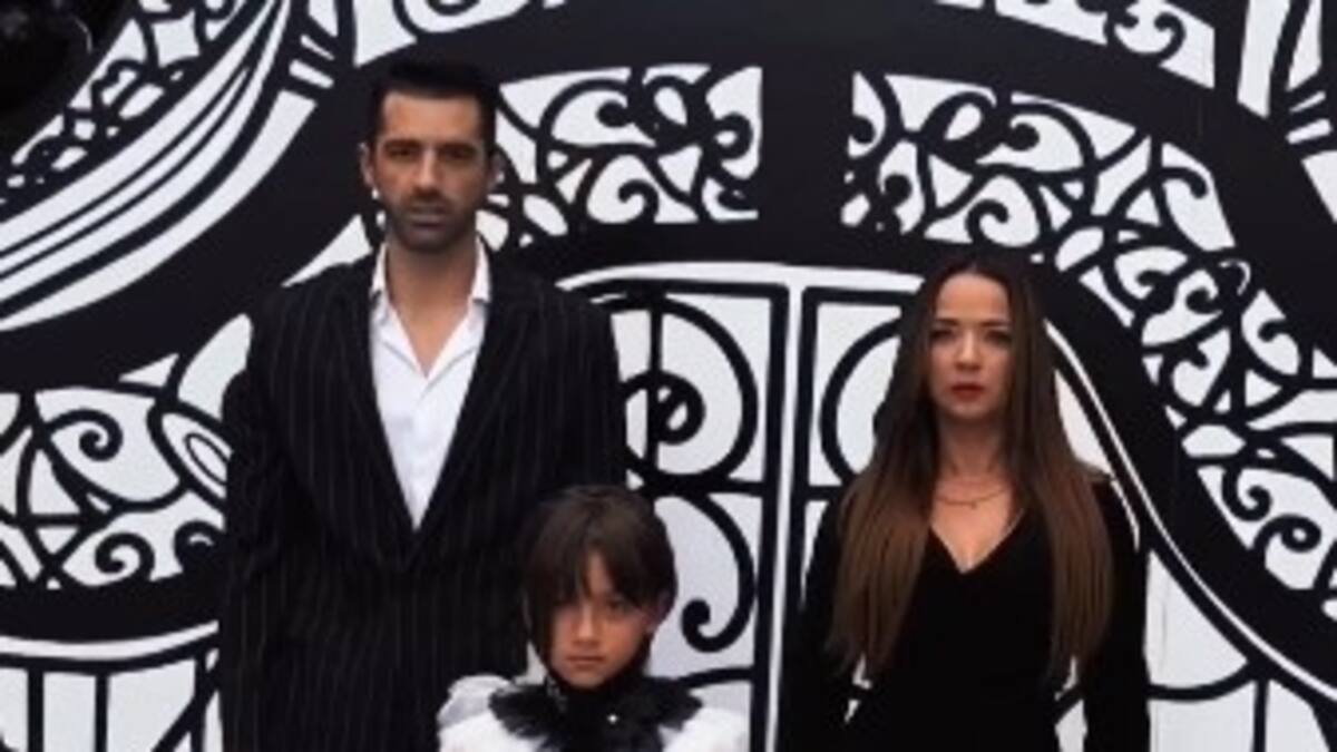 Alaïa, Adamari y Toni Costa se juntan para ejecutar sensacional coreografía de Merlina