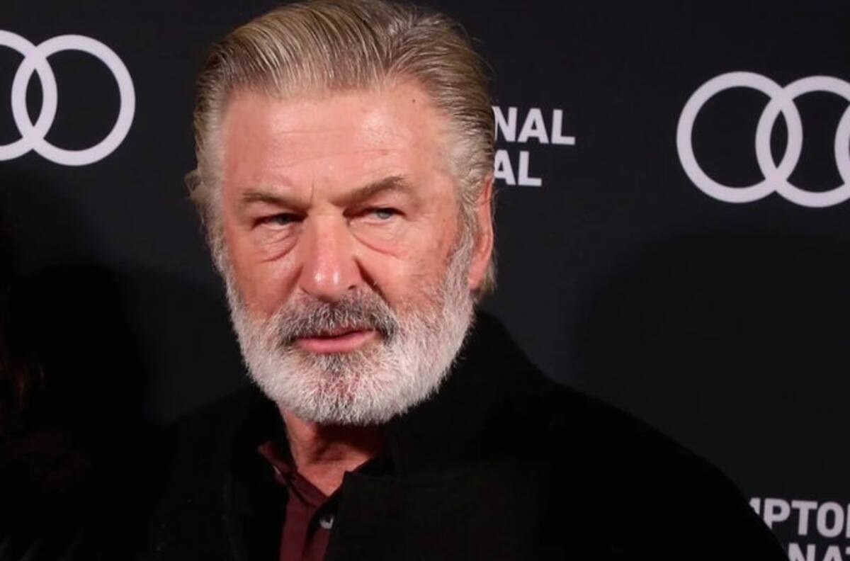 Alec Baldwin se desubicó usando frase de doble sentido sobre su esposa y su hijo