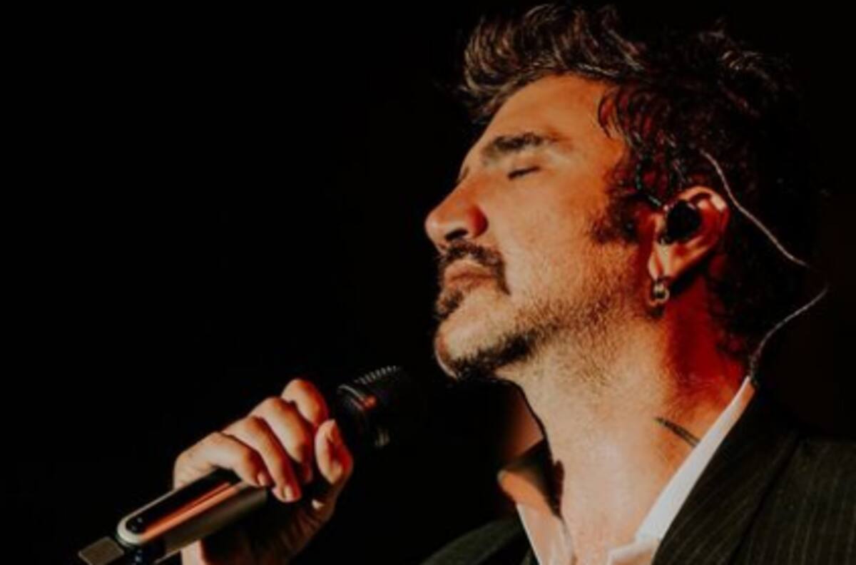 Alejandro Fernández conmueve a sus fans en pleno concierto al cantar junto a su nieta Cayetana