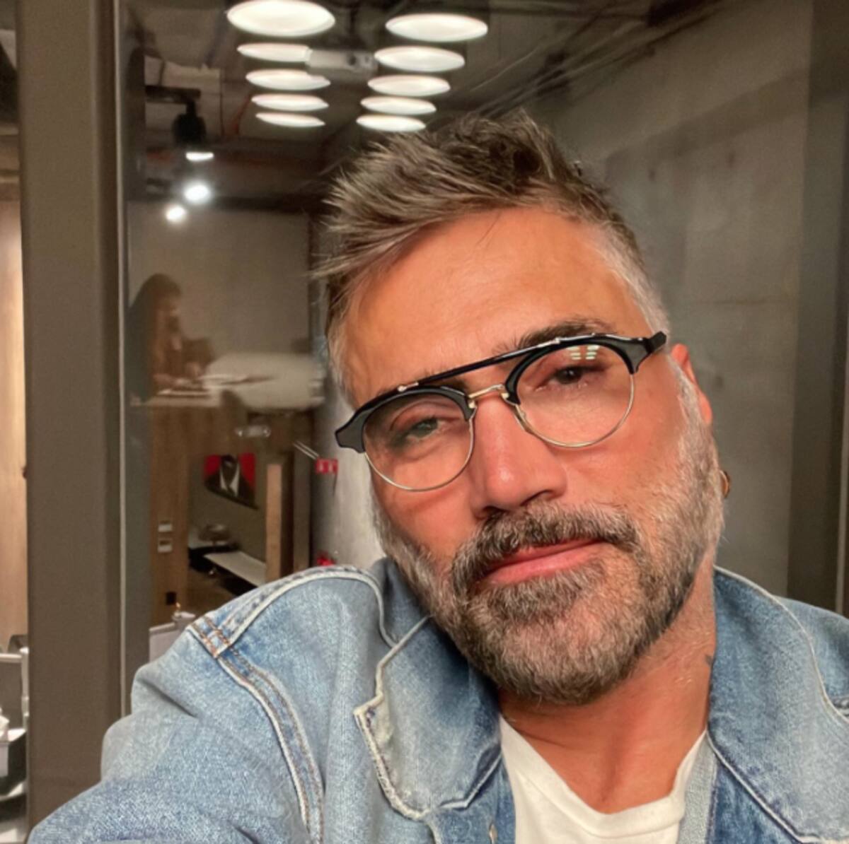 Alejandro Fernández fue captado pasado de copas - Créditos: Instagram