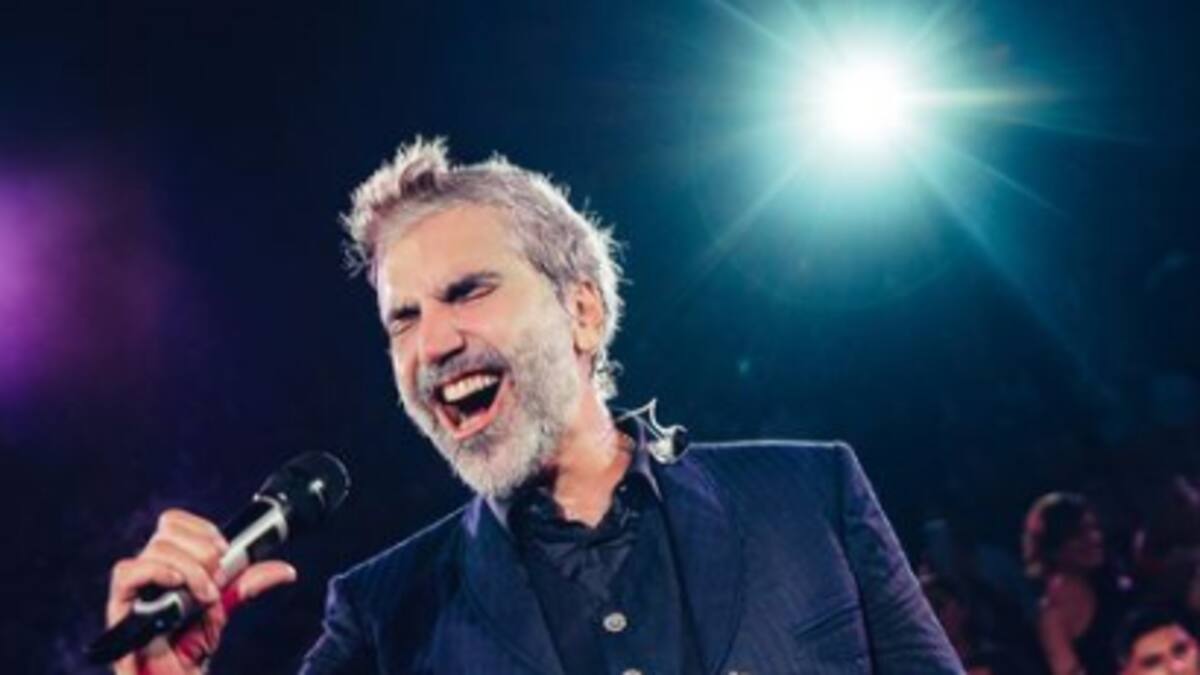 Alejandro Fernández confiesa con crudeza por qué bebe alcohol antes de salir al escenario