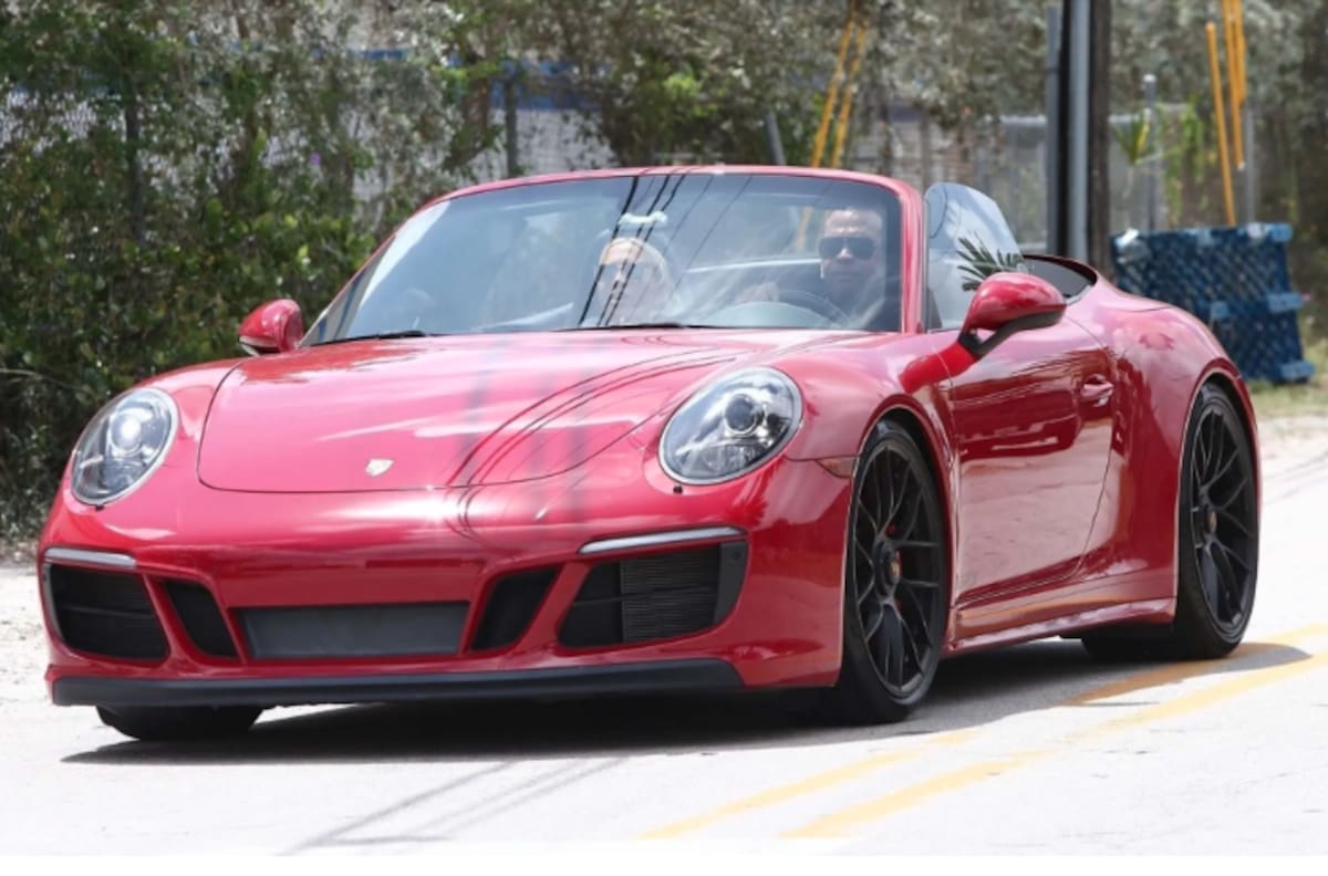 Alex Rodríguez pasea a su nueva novia en el auto que era de JLo - Créditos: Twitter