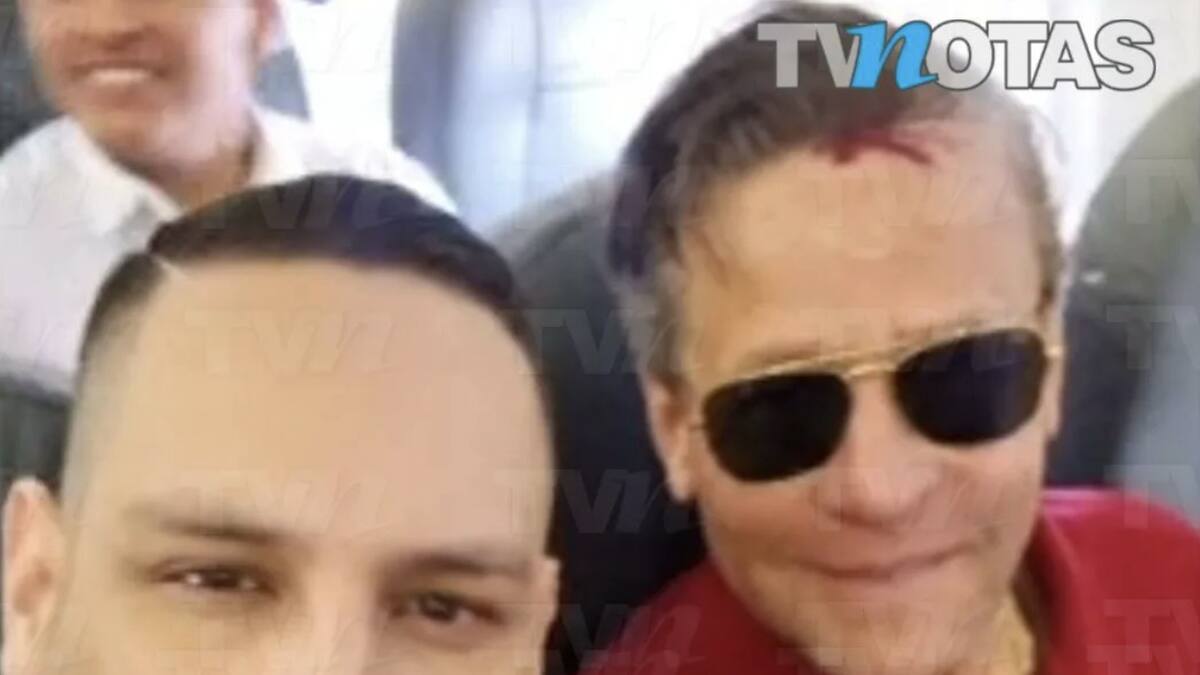 Alfredo Adame recibe paliza en la calle y azafata le presta auxilio durante un vuelo comercial