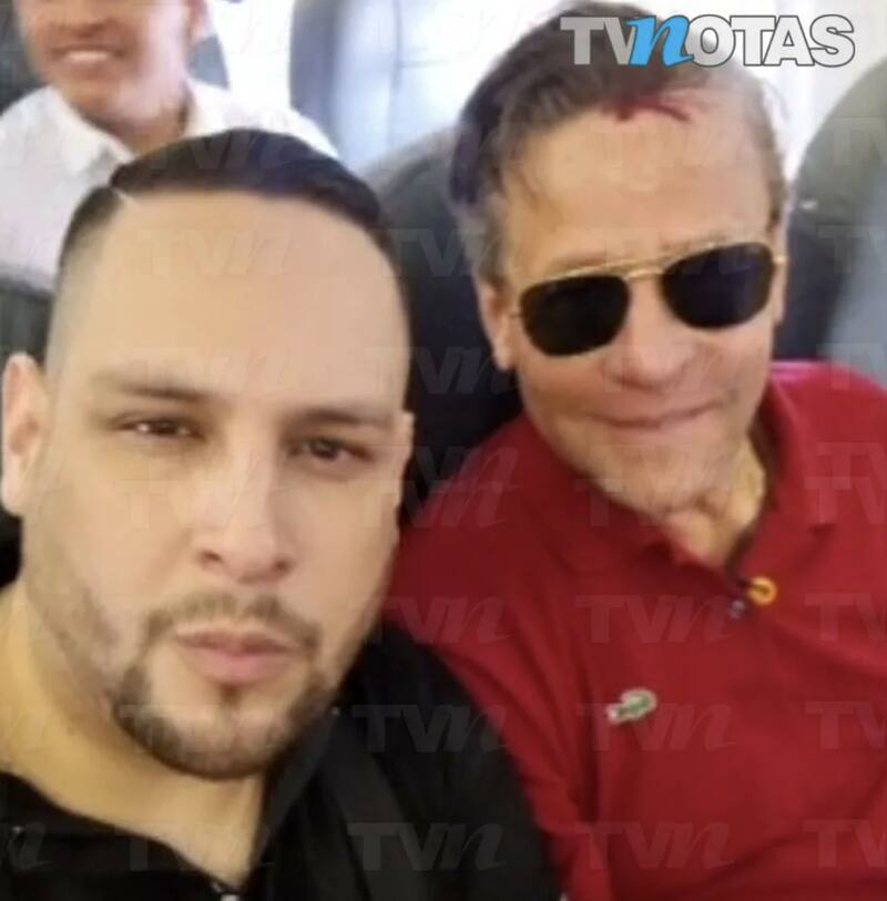 Alfredo Adame recibe tremenda paliza y lo tuvieron que atender médicamente en pleno vuelof - Créditos: Instagram