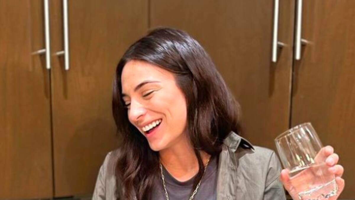 Ana Brenda Contreras desata envidias por esta foto que luce una piel de porcelana