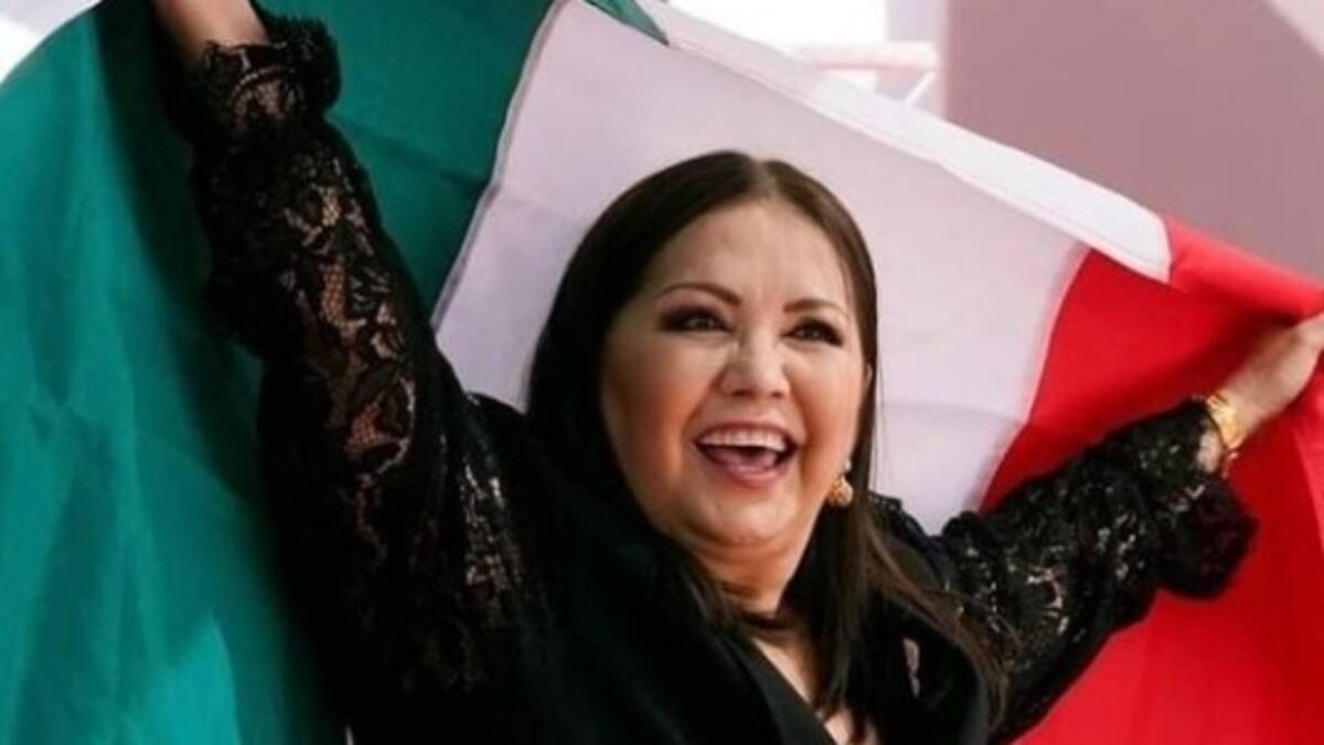 Ana Gabriel realiza tremenda confesión a Kate del Castillo en pleno concierto