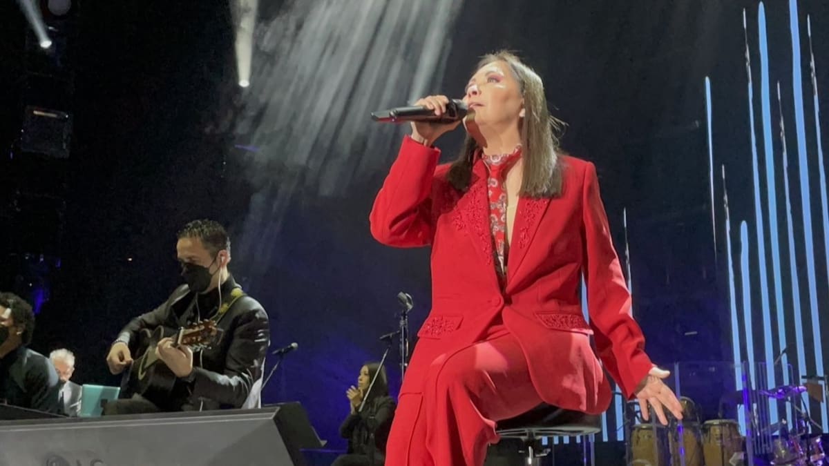 Ana Gabriel fue agredida en un concierto y anuncia su retiro de los escenarios