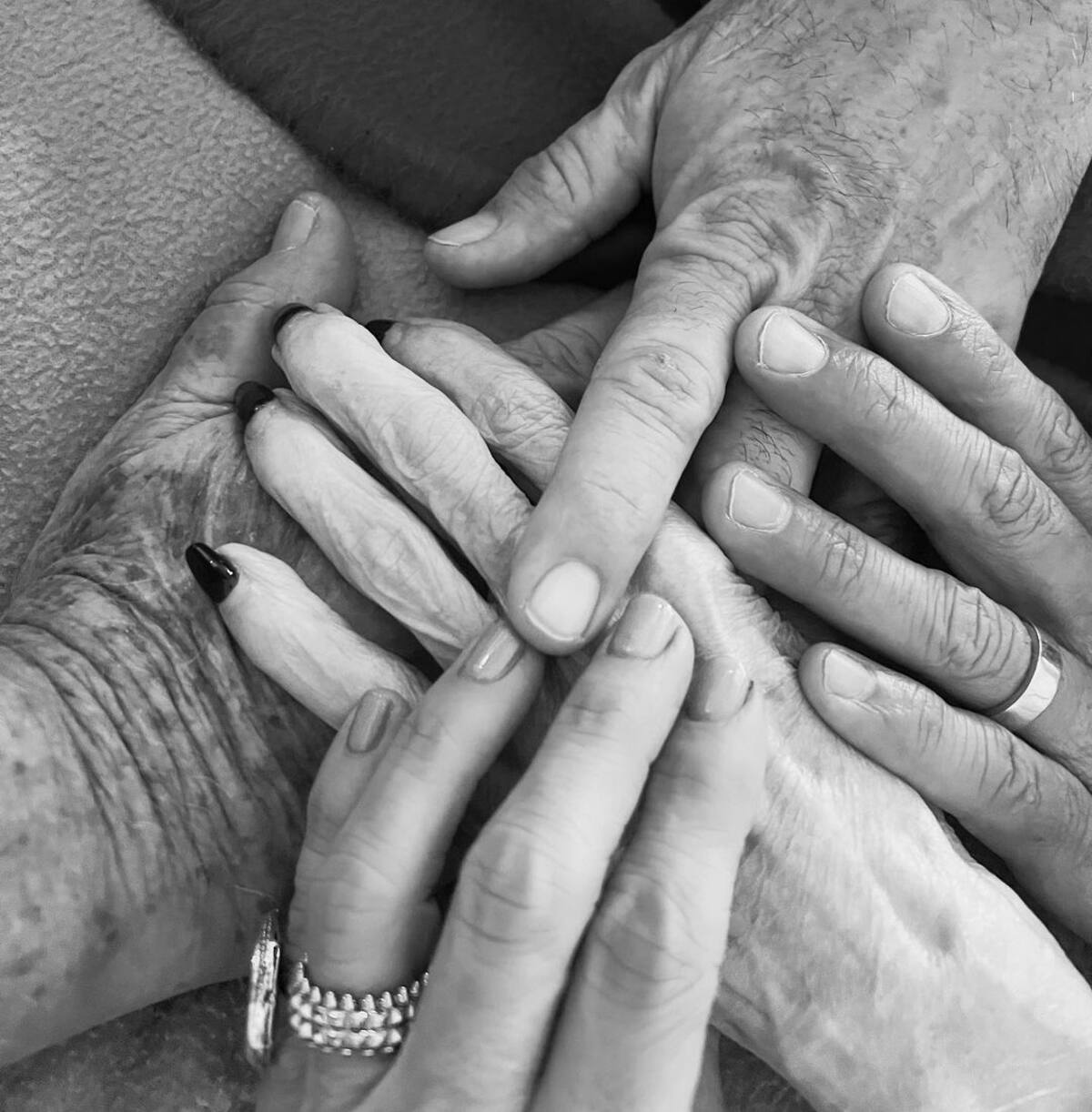 La conductora de Hoy se despidió de su madre, Isabel Martínez, quien falleció este domingo 30 de julio.