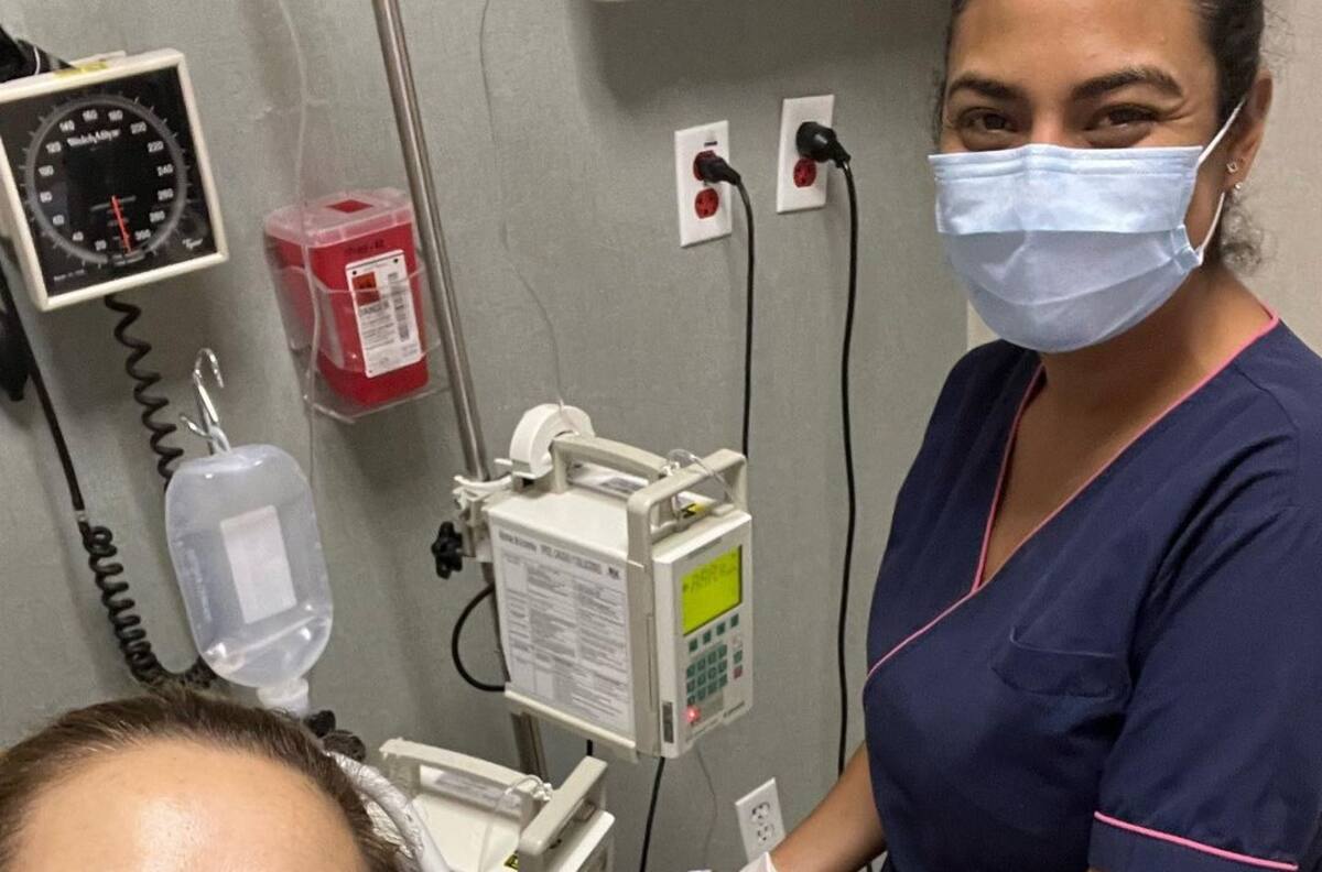 Así se cuida Anette Michel tras ser hospitalizada por gastroenteritis