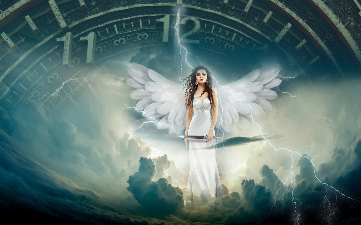 Los ángeles son guías celestiales que están entre nosotros y se comunican de formas muy sutiles.