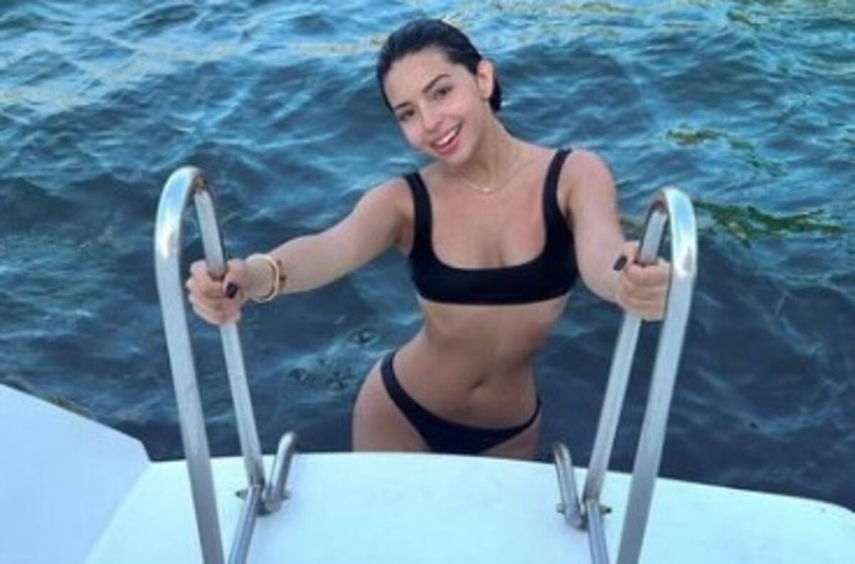 Ángela Aguilar publica fotos en bikini para demostrar que no solo canta bien