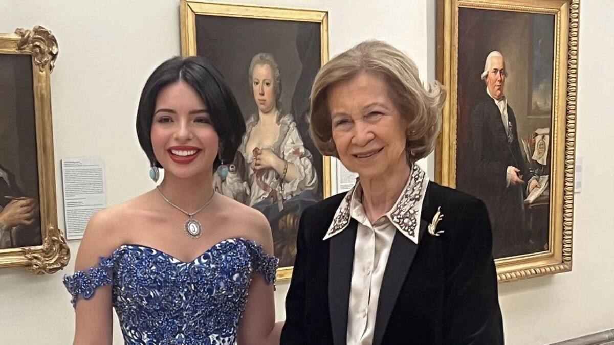 El error de Ángela Aguilar que rompió el estricto protocolo real al conocer a la reina Sofía
