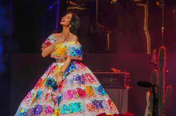 Ángela Aguilar es muy detallista y como prueba, el regalo que dio por el Día de las Madres