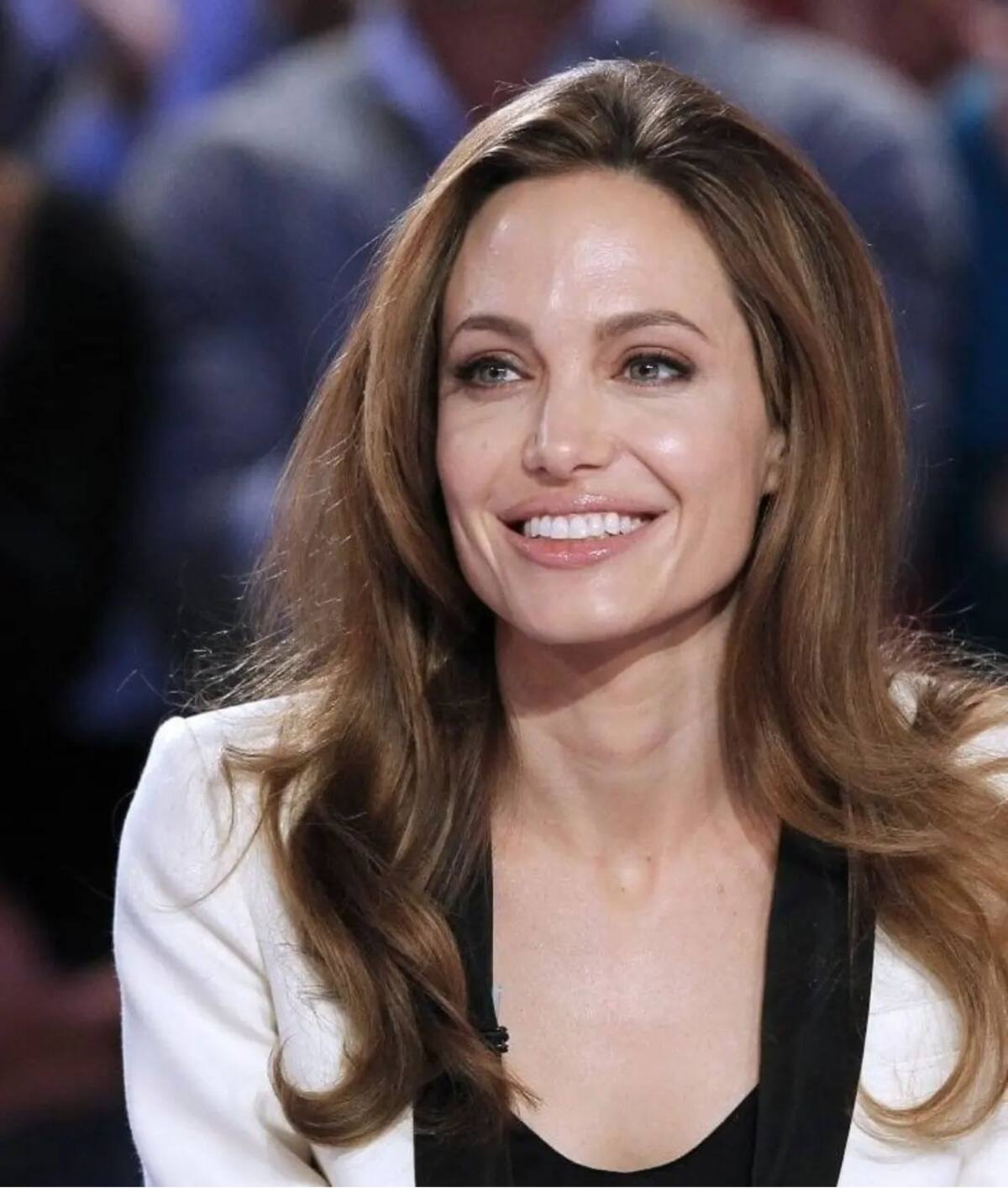 Angelina Jolie explicó en una revista la razón por la que no le importa repetir sus prendas de vestir. - Créditos: Instagram