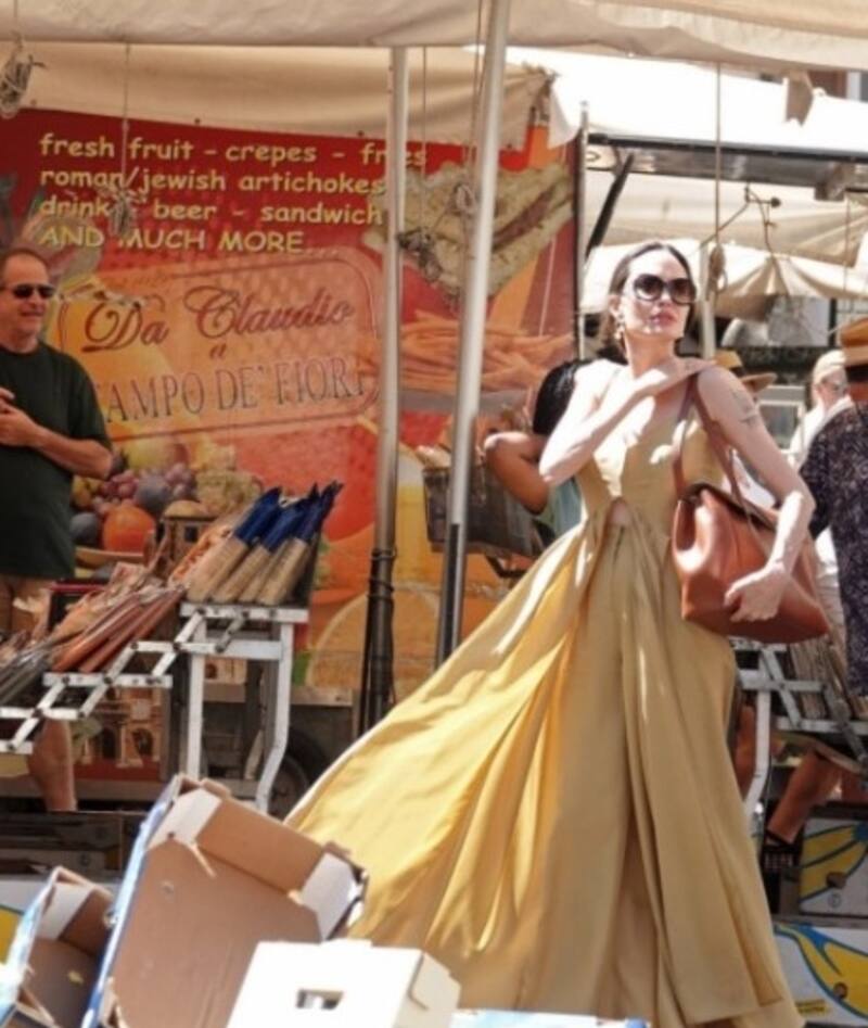 Angelina Jolie pasea por las calles de Roma - Créditos: Instagram
