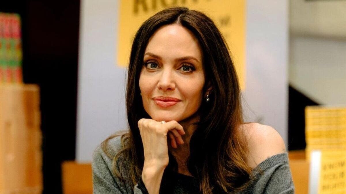 Angelina Jolie tuvo un almuerzo de tres horas con un reconocido multimillonario - Créditos: Instagram