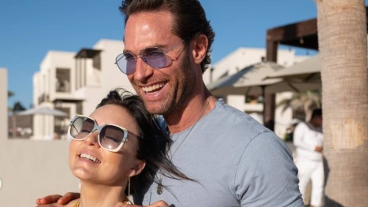 Angelique Boyer revela situación incómoda con Sebastian Rulli en la intimidad