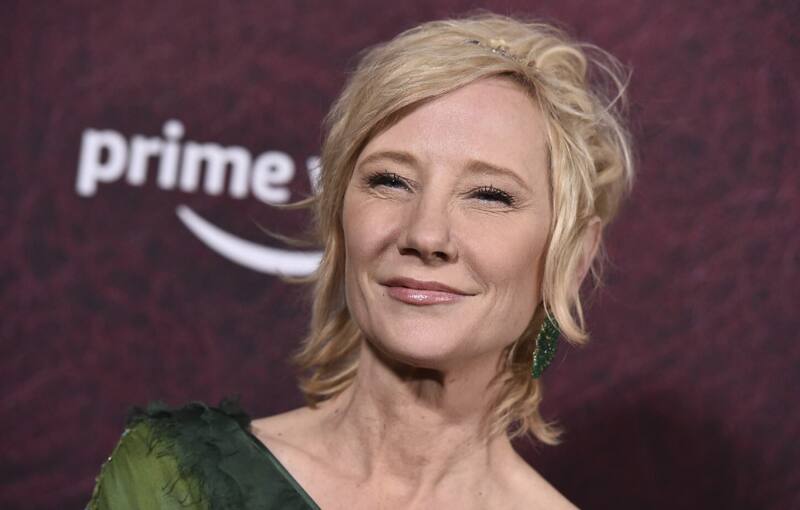 Anne Heche permaneció conectada a un soporte vital después de revelarse su muerte cerebral - Créditos: TWITTER