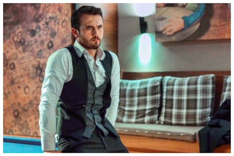 Aras Bulut Iynemli, el protagonista principal de Çukur, según los medios turcos, encabezará la quinta temporada.