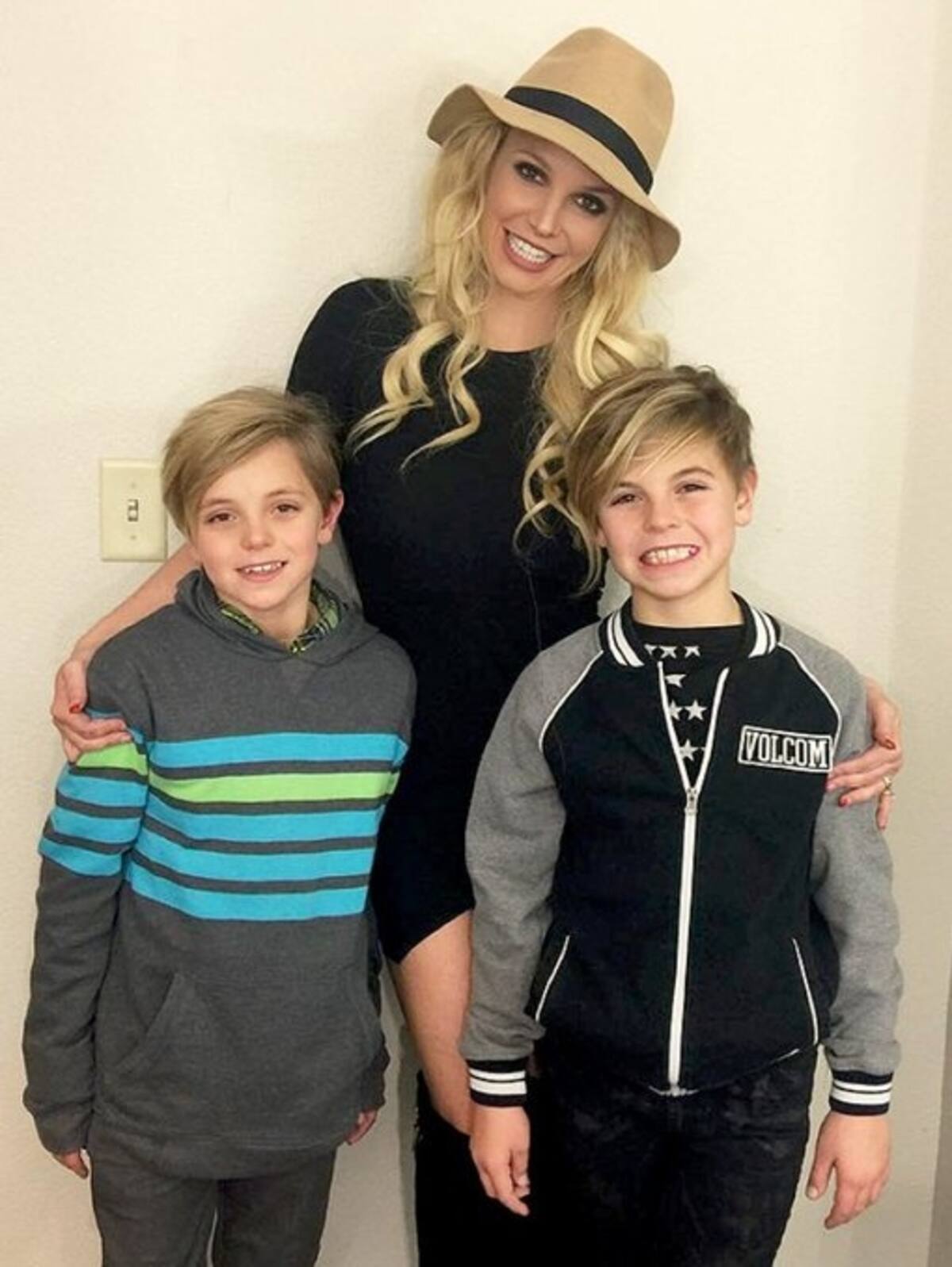 Aseguran que Britney Spears ni siquiera podía cuidar de sí misma
- Créditos: Twitter