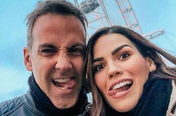 ¿Karina Banda está embarazada? Así reaccionó Carlos Ponce ante un importante anuncio