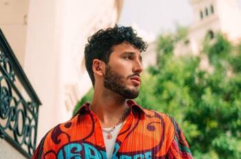 Aún estando de gira, Sebastián Yatra no deja sus deberes como ciudadano colombiano