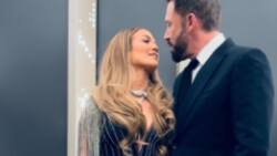 Ben Affleck no se salvó de las burlas de JLo por su cara de infelicidad en los Grammy
