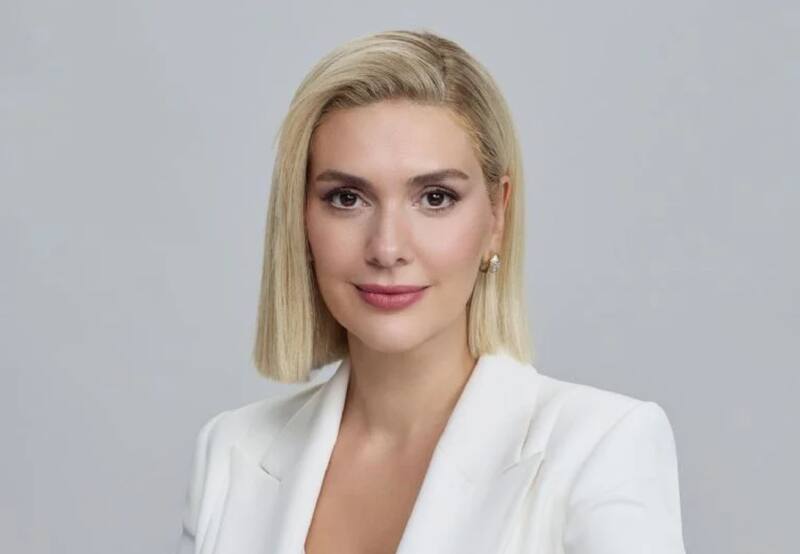 Bergüzar Korel, Sherazade de Las Mil y Una Noches. Fuente: instagram @berguzarkorel