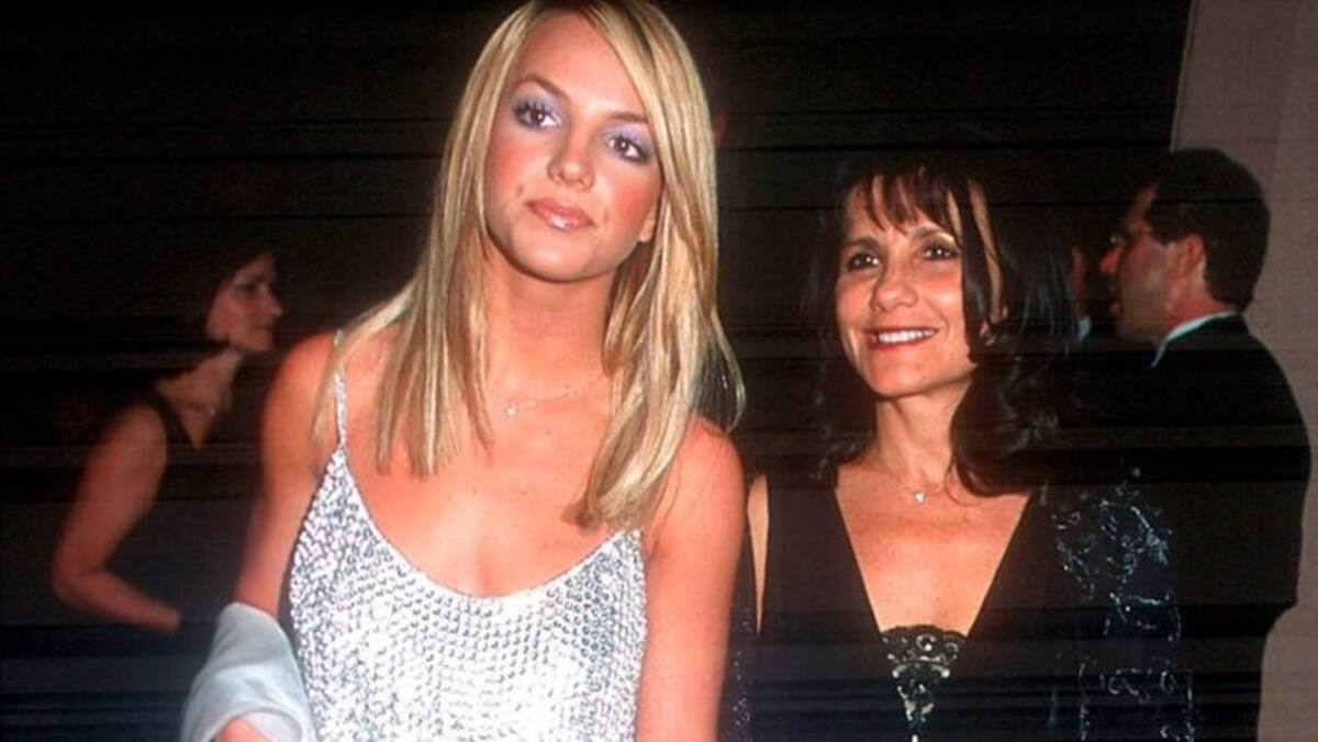 Britney Spears acusa a su madre de conspirar en su contra Britney Spears denunció a su madre por conspirar en su contra - Créditos: Twitter